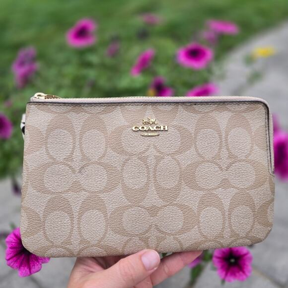 Coach Outlet F16109 Beige Double-Zip Wristlet in Signature Coated Canvas - Picture 1 of 15